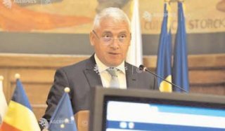 Senat: Adrian �u�uianu - revocat din func�ia de vicepre�edinte; �l va �nlocui social-democratul �erban Valeca